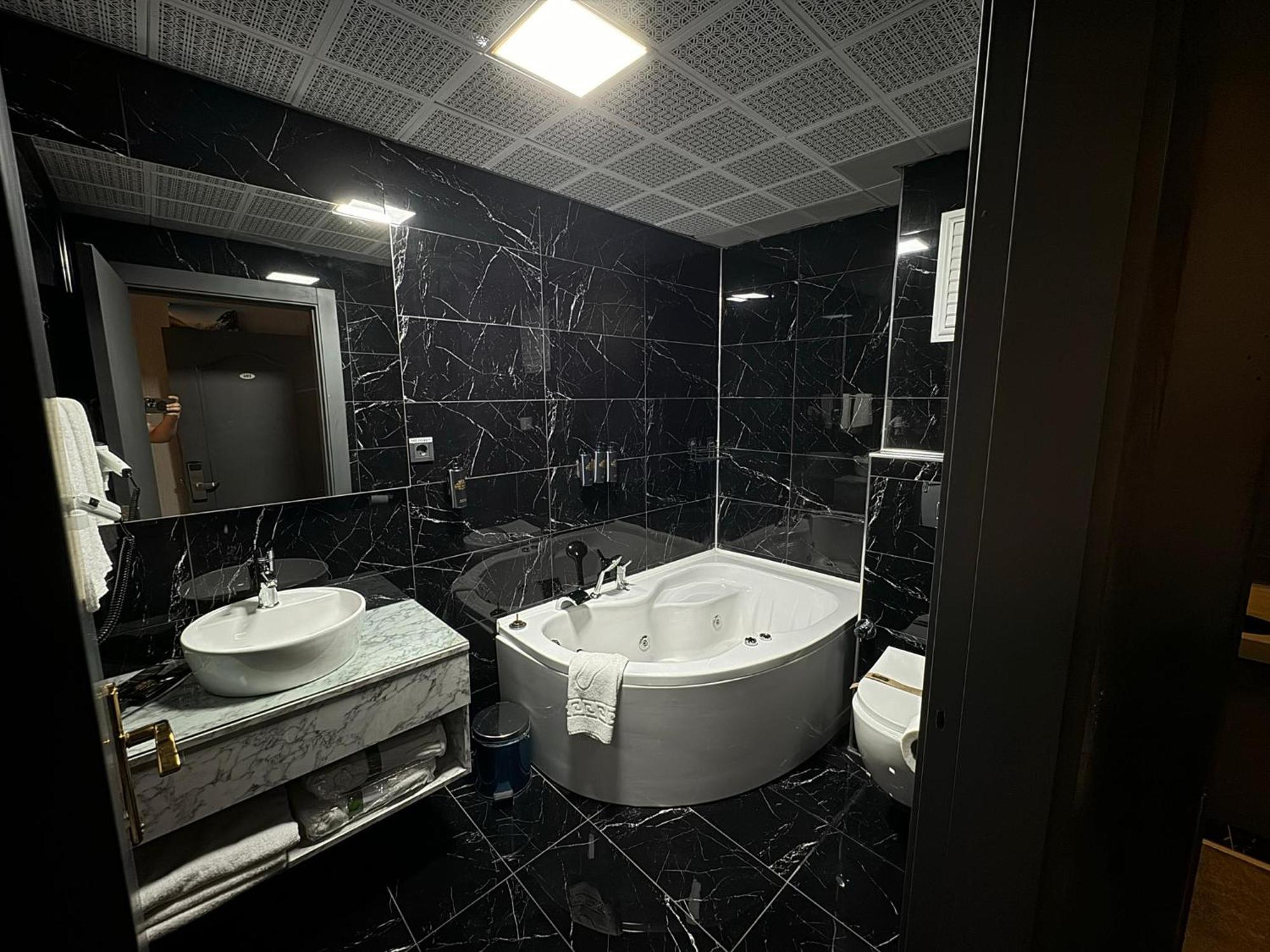 Bc Ruby Hotel Анкара Екстериор снимка